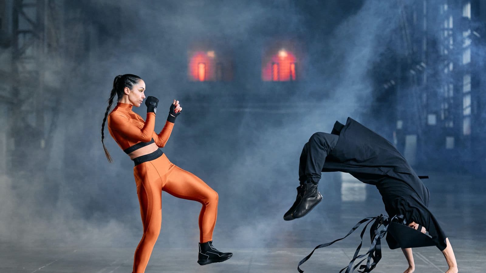 Understanding JavaScript reference versus instance